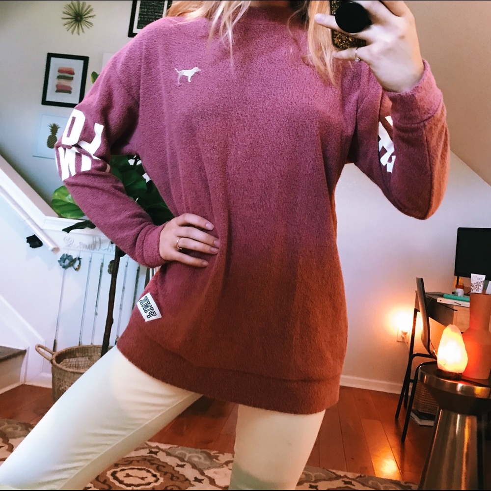 VS pink long sleeved sweater - Picture 4 of 7